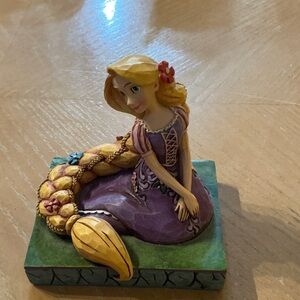 Disney / Jim Shore rare Rapunzel Purple and Yellow Figurine